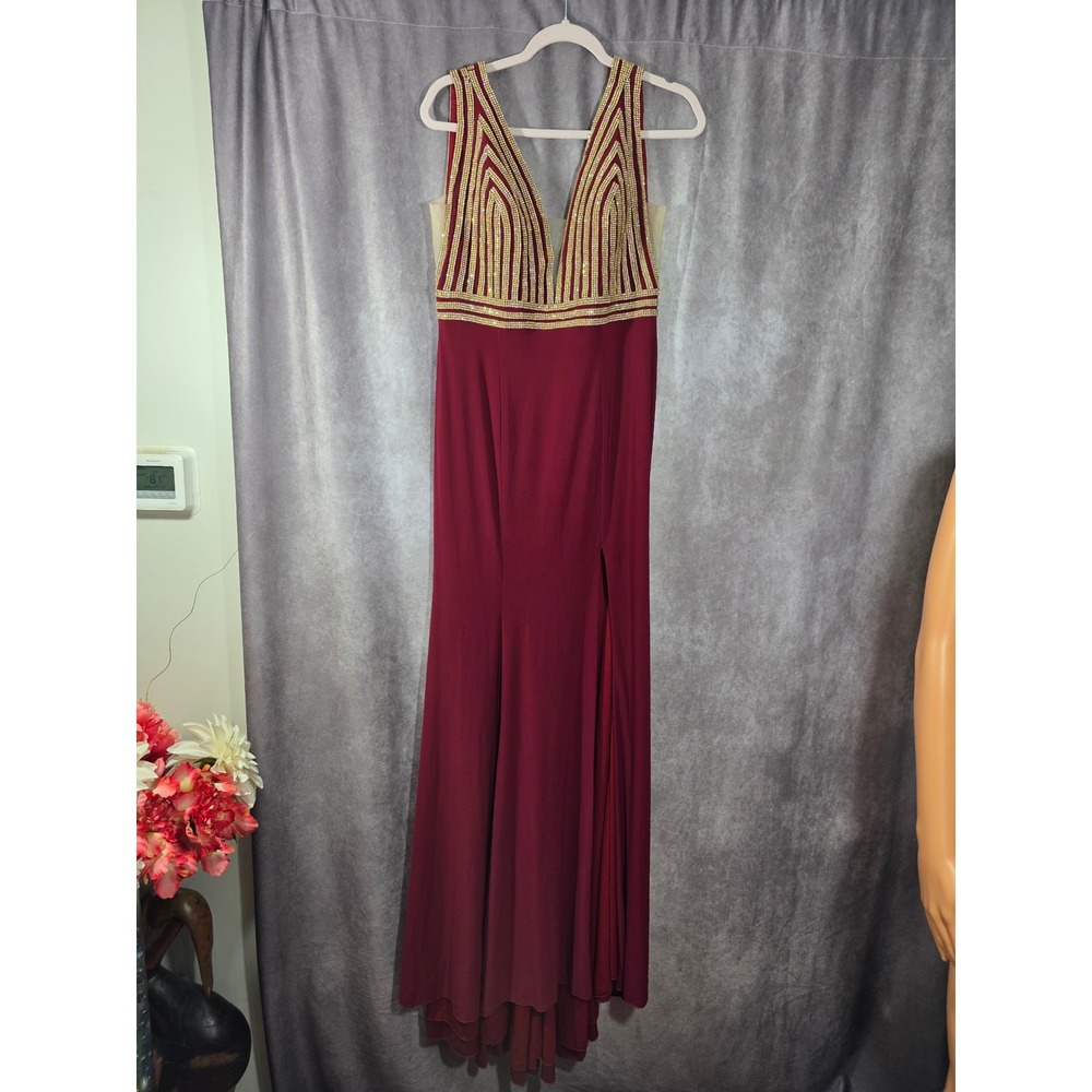 JVN by‎ Jovani Burgundy Gold Rhinestone V-Neck Formal Gown Dress Size 12